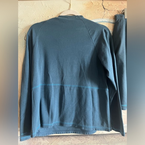 Patagonia Activewear Navy Blue Skirt Set size medium - Picture 12 of 16